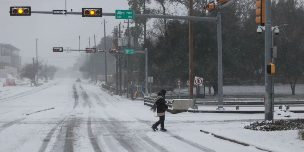 Blizzard Disrupts Gulf Coast, Bringing Record Snow from Texas to Florida to the Carolinas